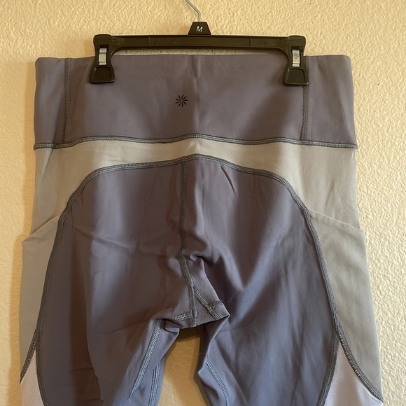 Athleta Color Block All In 7/8 Tight size medium - Picture 7 of 15